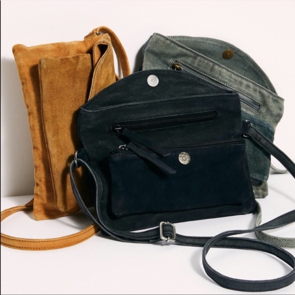 Free People Handbags - BLACK Free People Joni Crossbody